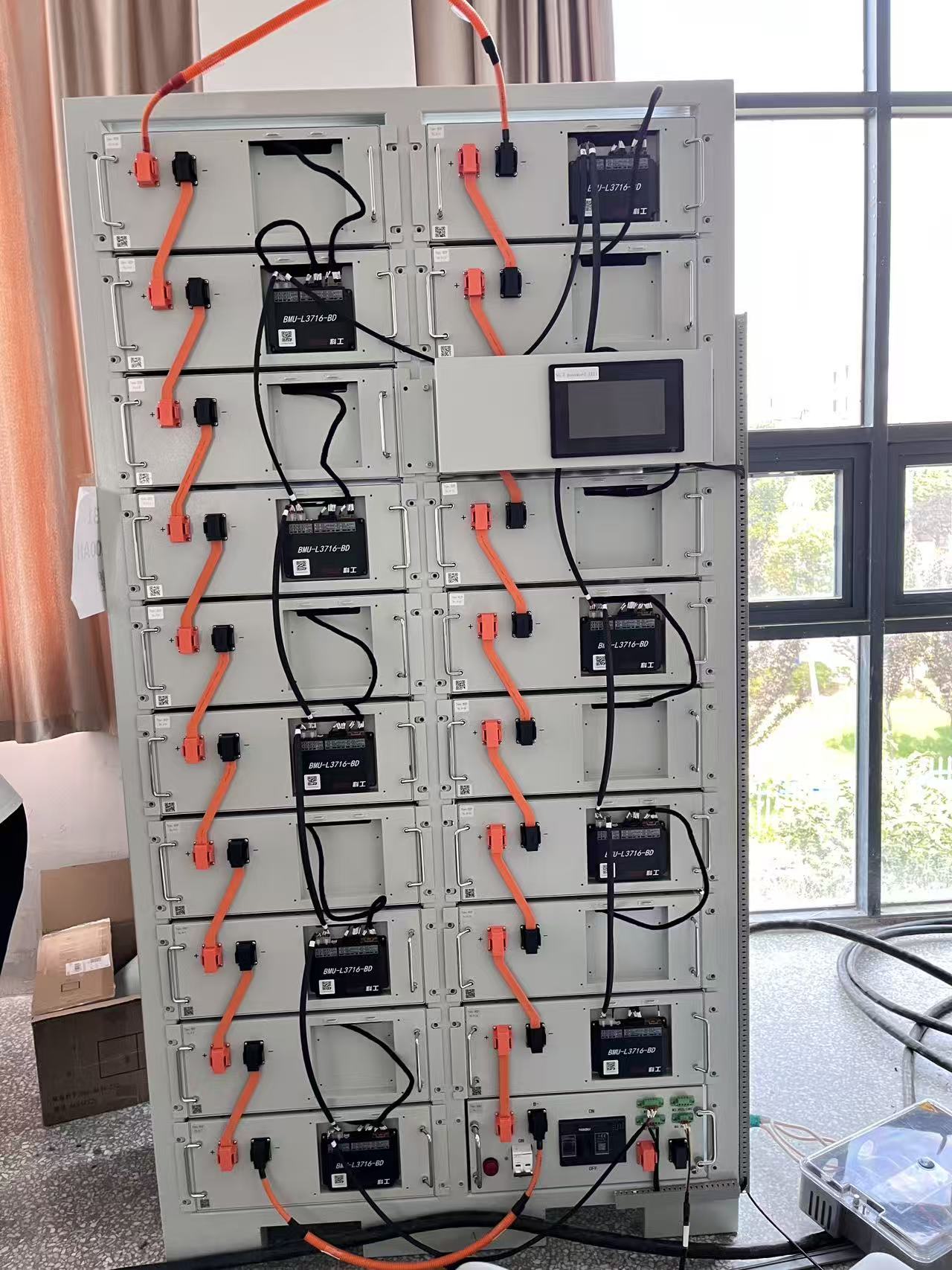 Commercial High Voltage LiFePO4 Energy Storage System 40kWh 50kWh 100kWh Air Cooling LiFePO4 Battery Cabinet for on Off Grid